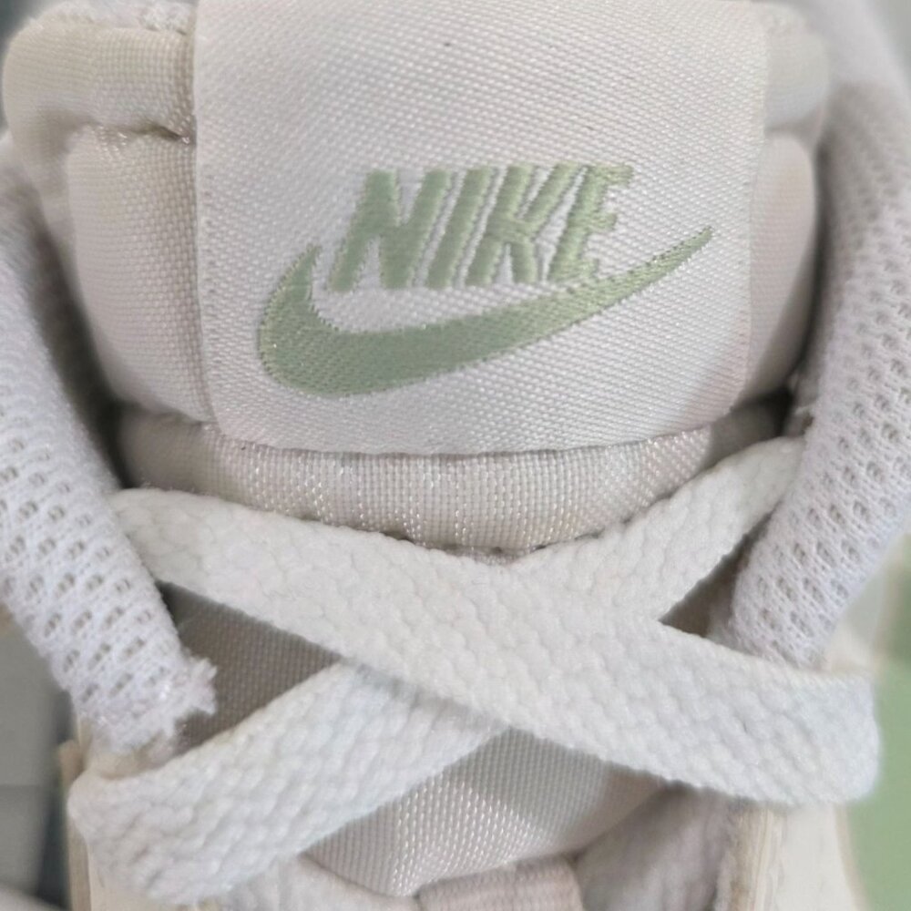 Nike Court Legacy Low Next Nature White Green Sneakers Women Size 7.5 DH3161-002 - Picture 8 of 10